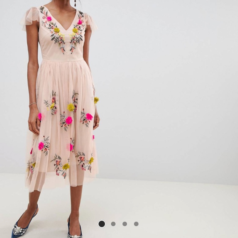 NEW Midi Dress with floral embroidery
